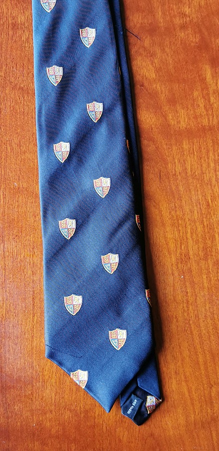 Club tie437x900